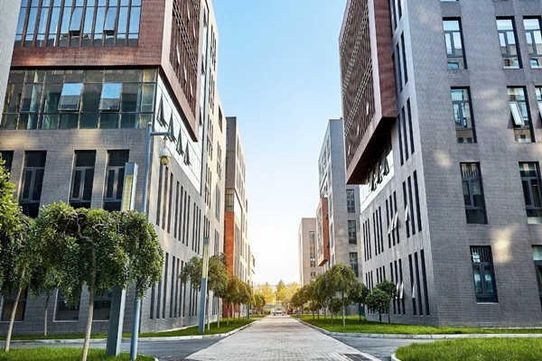 成人快猫官网园区高度集成楼宇自控系统的背景！(图1)